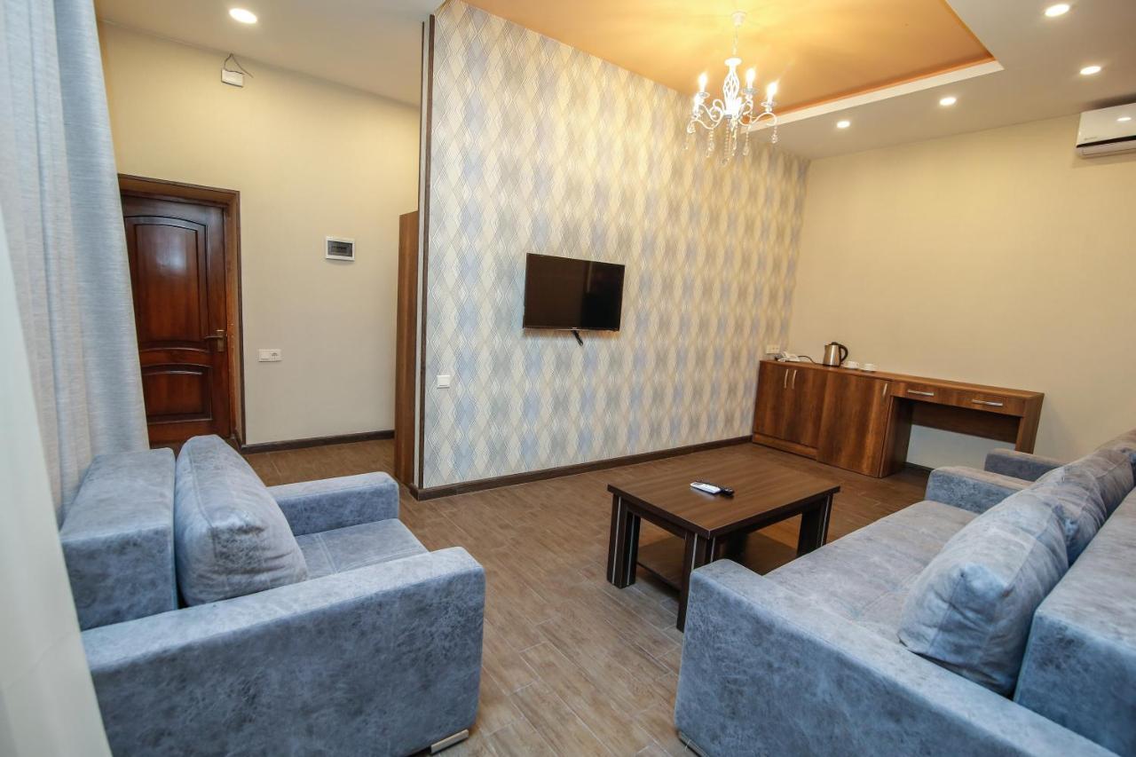 Hotel Lider Complex Vaykʼ Екстериор снимка