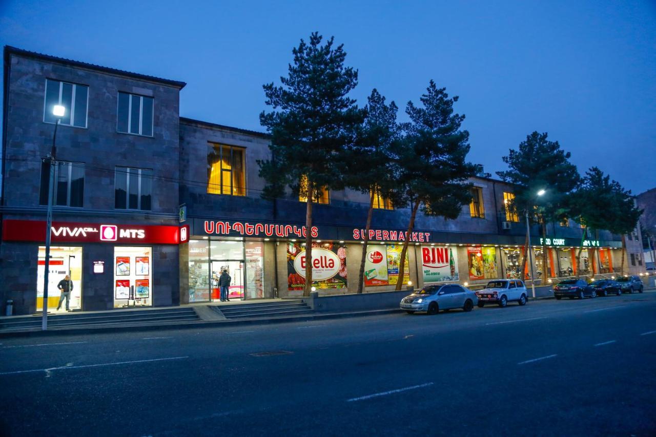 Hotel Lider Complex Vaykʼ Екстериор снимка